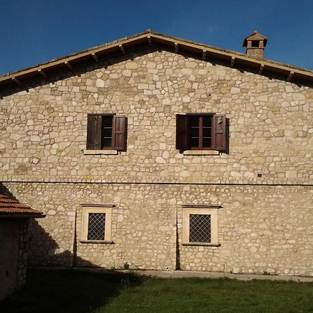 Agriturismo La Commenda-Adults Only Cascia Exterior photo