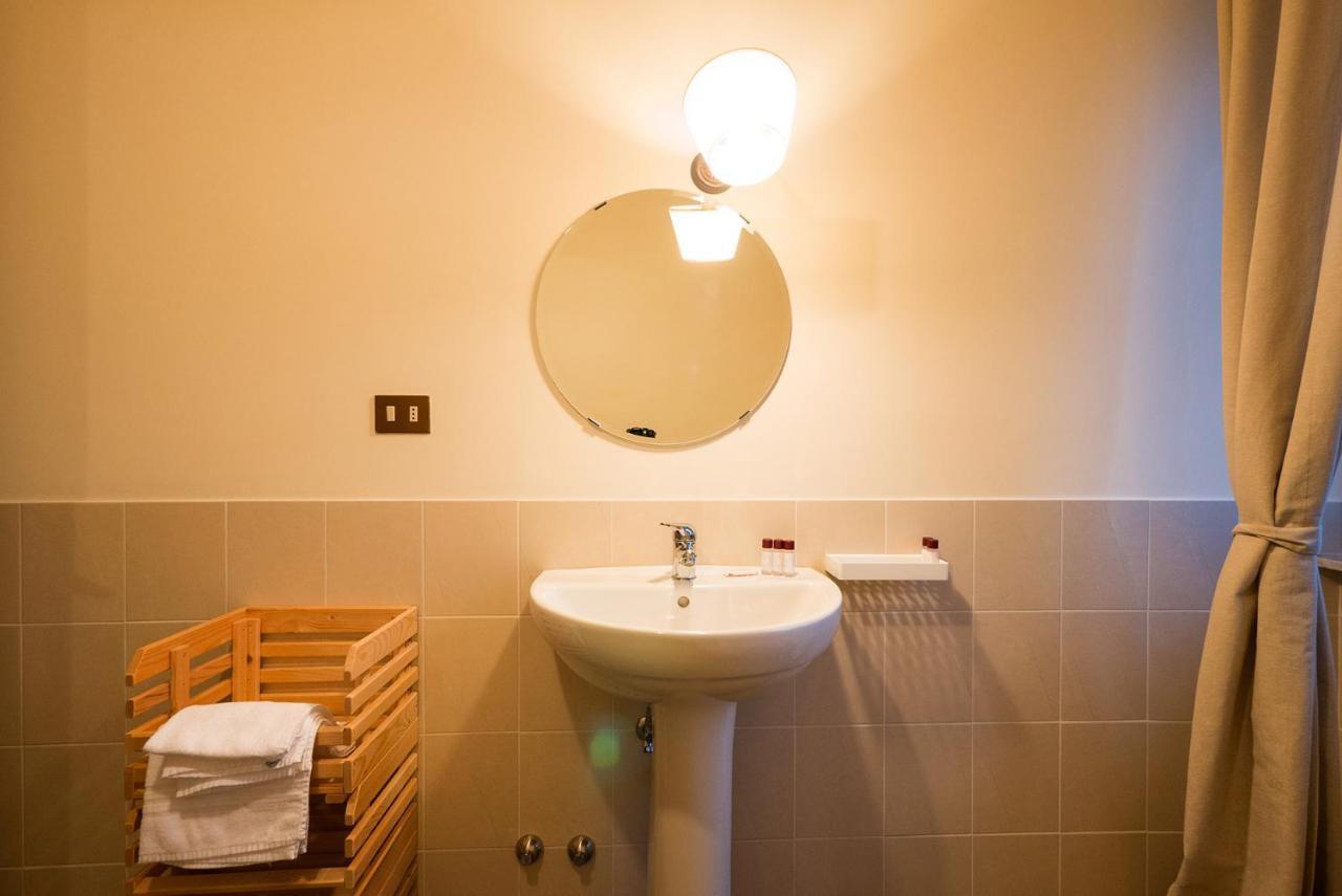 Agriturismo La Commenda-Adults Only Cascia Room photo