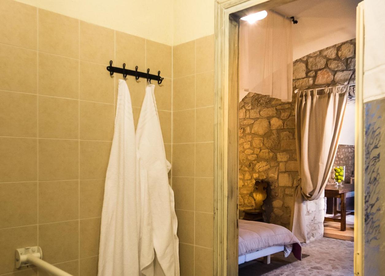 Agriturismo La Commenda-Adults Only Cascia Room photo